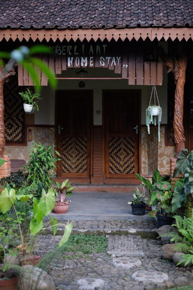 Berliant Homestay Jambu  Exterior photo